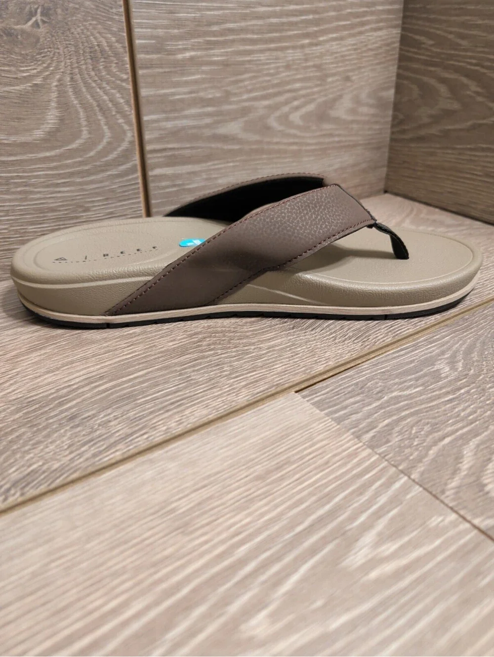 Men's Reef Phantom Bonzer Flip Flop Chocolate/Tan New US 10